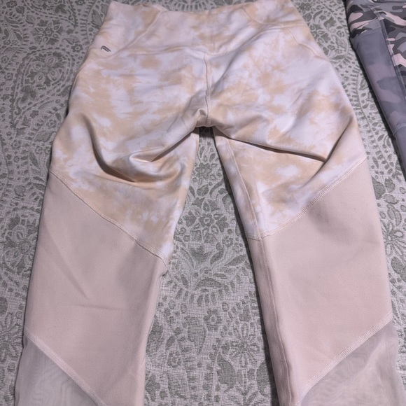 Fabletics PowerHold both size small - Picture 6 of 8
